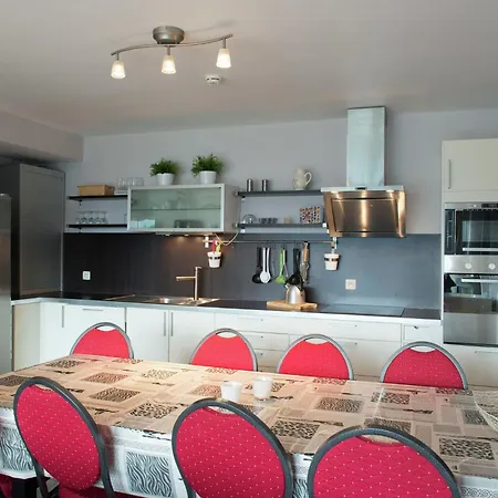 Villa Luxury In With Bubble Bath Stavelot